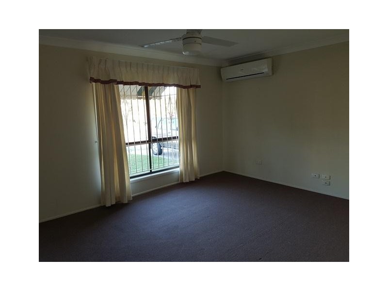 91 Peverell Street, Hillcrest QLD 4118