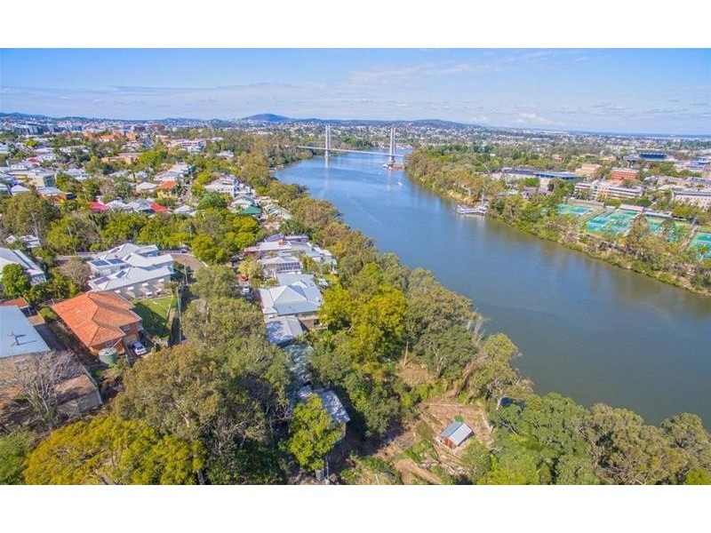 32 Derby Street, Highgate Hill QLD 4101