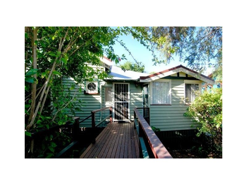 28 Rosary Crescent, Highgate Hill QLD 4101