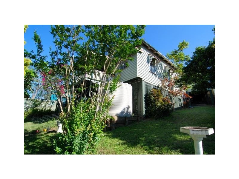 28 Rosary Crescent, Highgate Hill QLD 4101