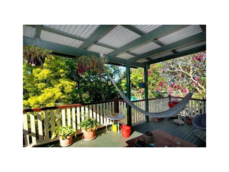 28 Rosary Crescent, Highgate Hill QLD 4101