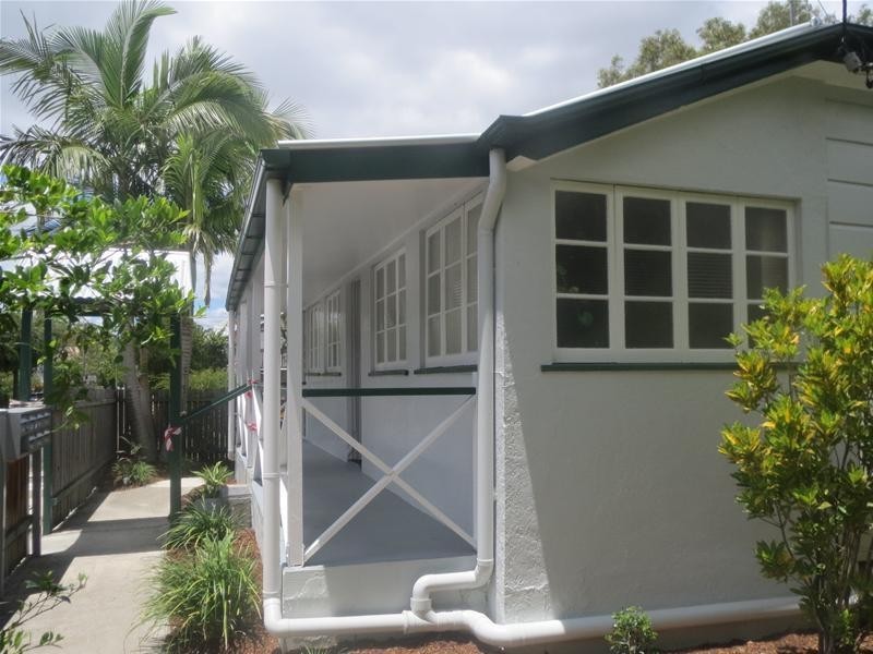 11 Salstone Street, Kangaroo Point QLD 4169