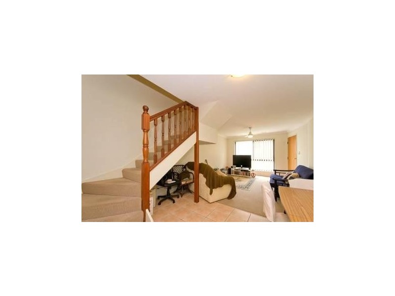 1/10 Dickson Street, Morningside QLD 4170