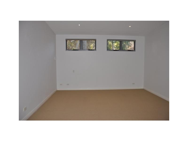 35 Picasso Street, Carina QLD 4152