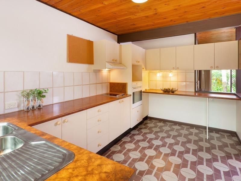 34 Hillock Street, Coorparoo QLD 4151