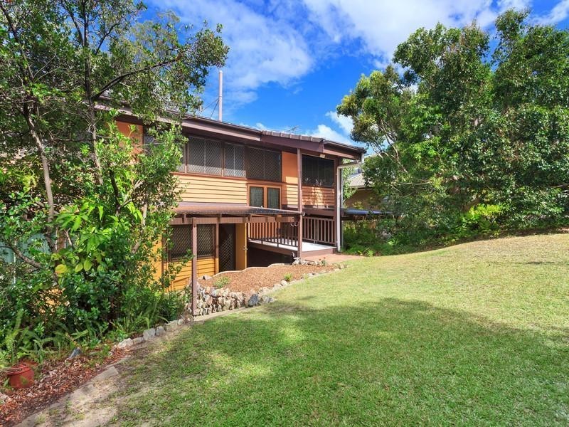 34 Hillock Street, Coorparoo QLD 4151