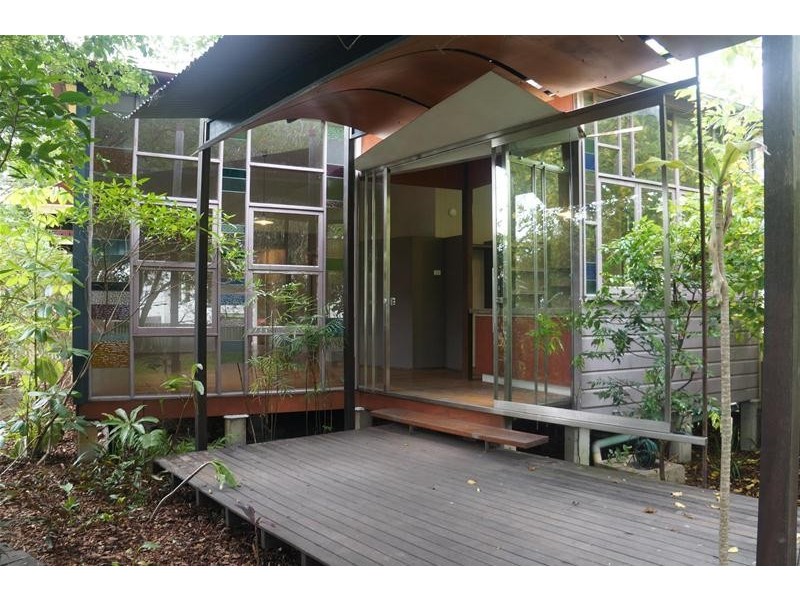 55 Mossgrove Street, Woolloongabba QLD 4102