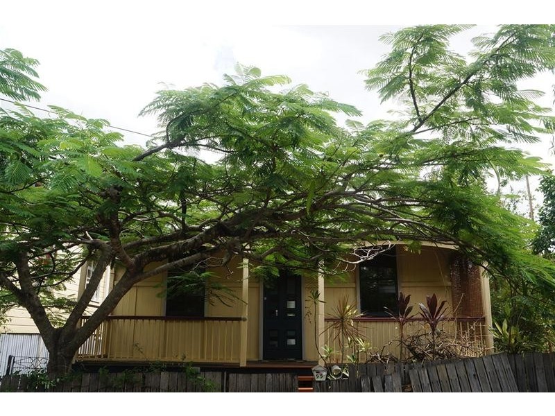 55 Mossgrove Street, Woolloongabba QLD 4102