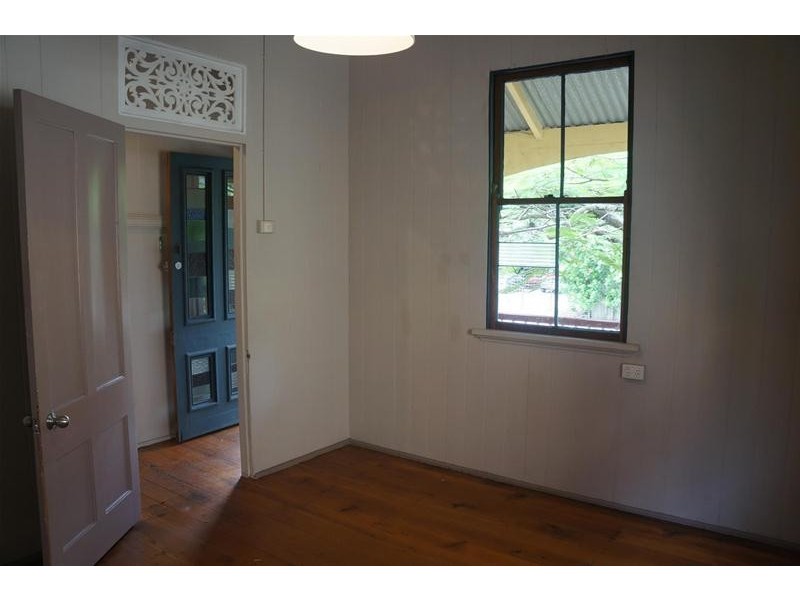 55 Mossgrove Street, Woolloongabba QLD 4102