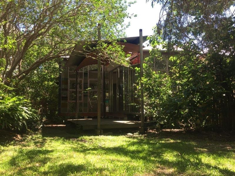 55 Mossgrove Street, Woolloongabba QLD 4102