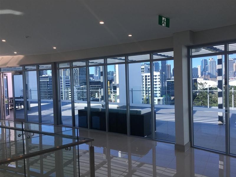 G04/32 Russell Street, South Brisbane QLD 4101