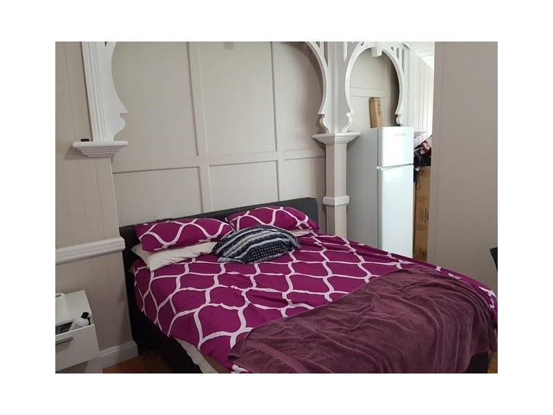 3/54 Broadway  Street, Woolloongabba QLD 4102