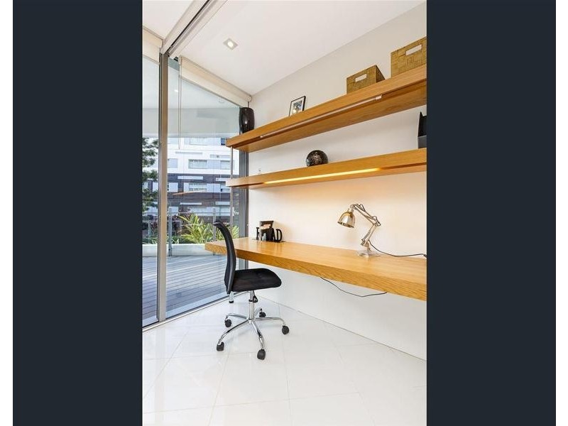 2010/45 Duncan Street, West End QLD 4101