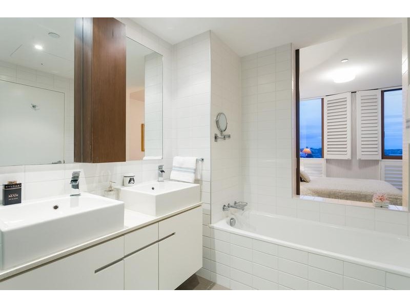 806/161 Grey Street, South Brisbane QLD 4101