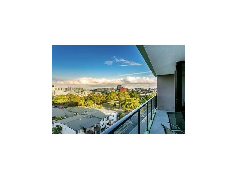 1084/9 Edmondstone Street, South Brisbane QLD 4101