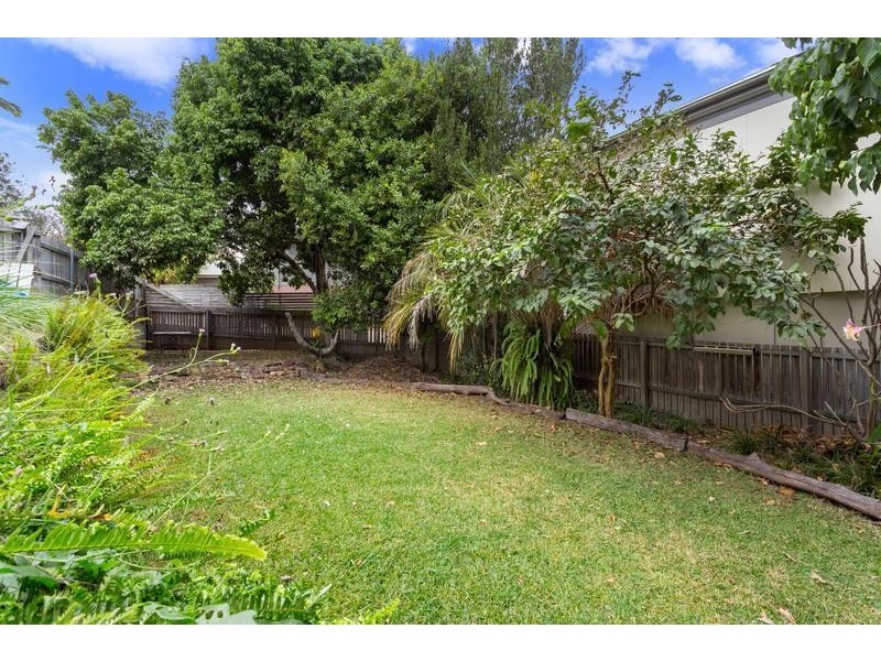 1 Rosecliffe Street, Highgate Hill QLD 4101