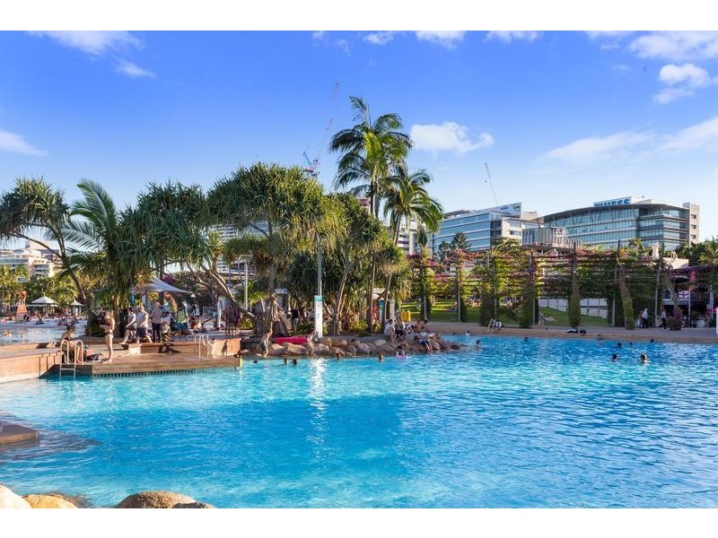 1 Rosecliffe Street, Highgate Hill QLD 4101