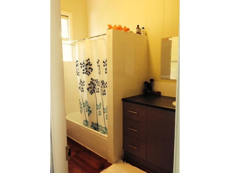 100 Gladstone Road, Highgate Hill QLD 4101