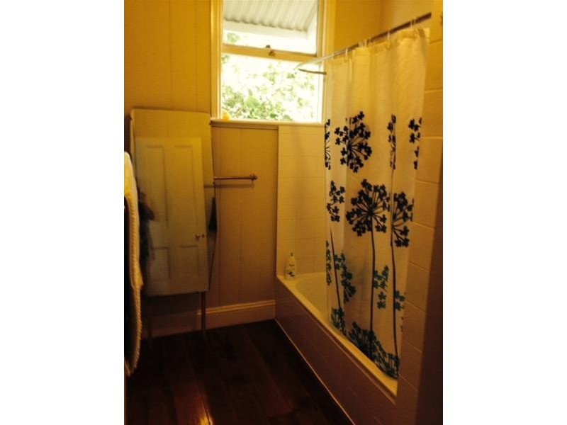 100 Gladstone Road, Highgate Hill QLD 4101