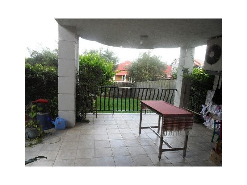 2/39 Edmondstone Street, South Brisbane QLD 4101