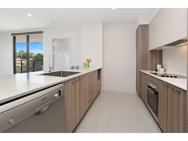 18 Bridge Street, Nundah QLD 4012