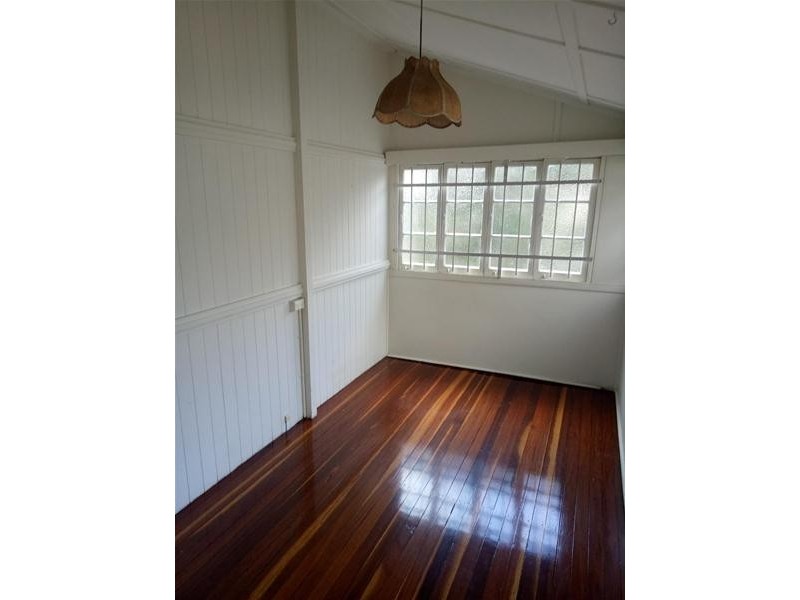 82 Fanny Street, Annerley QLD 4103