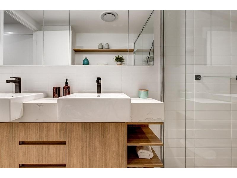 305/24 Augustus Street, Toowong QLD 4066