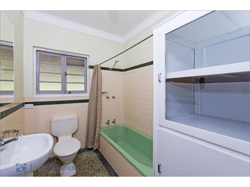 39 Chermside Street, Highgate Hill QLD 4101