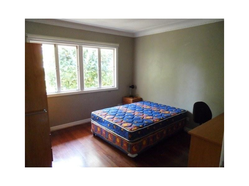 2 School Road, Yeronga QLD 4104