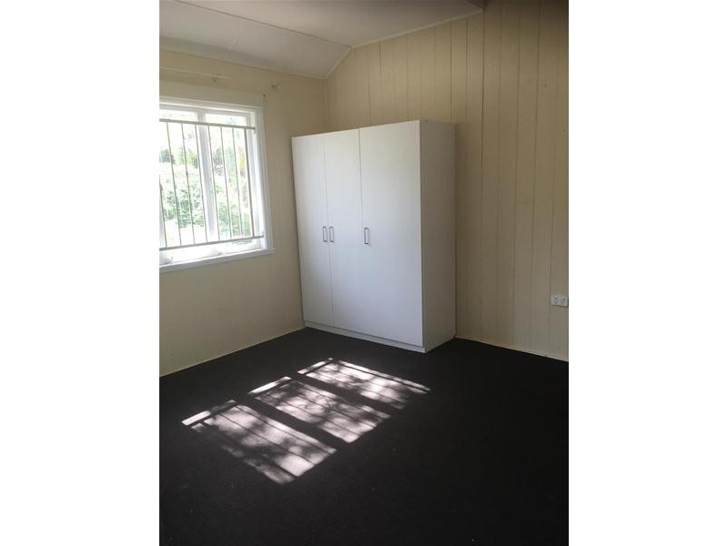 57 Mossgrove Street, Woolloongabba QLD 4102