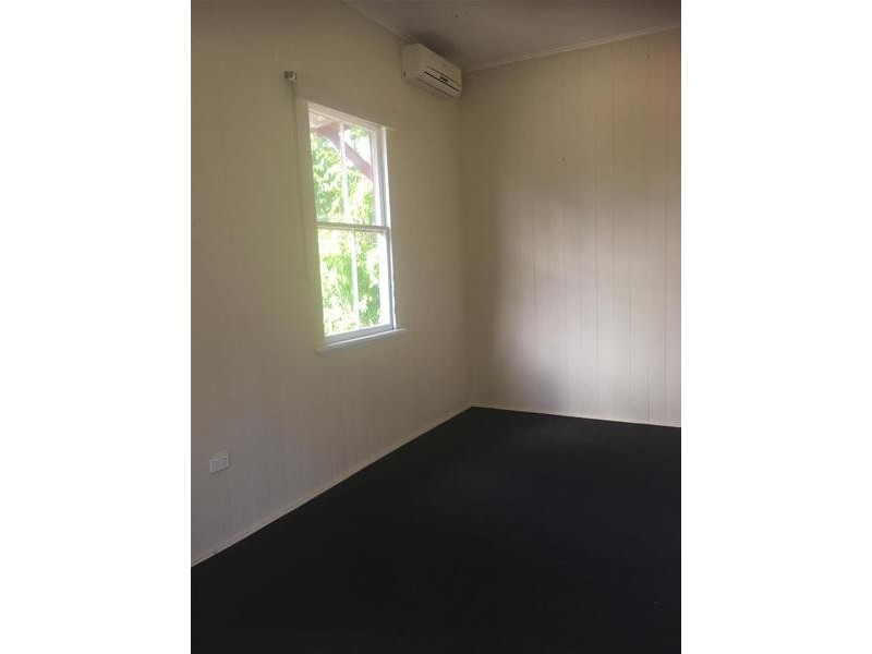 57 Mossgrove Street, Woolloongabba QLD 4102