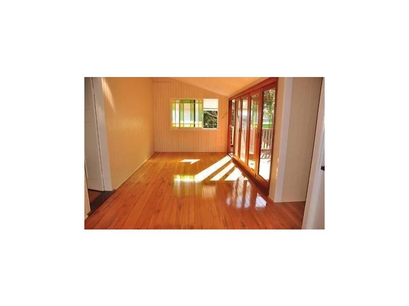 12 Bond Street, West End QLD 4101