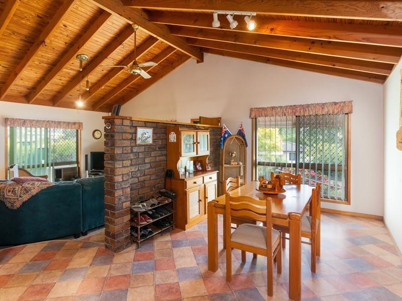 84 Pareena  Crescent, Mansfield QLD 4122