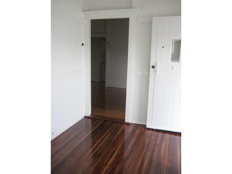 82 Fanny Street, Annerley QLD 4103