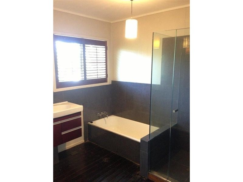 63 Almeida Street, Indooroopilly QLD 4068