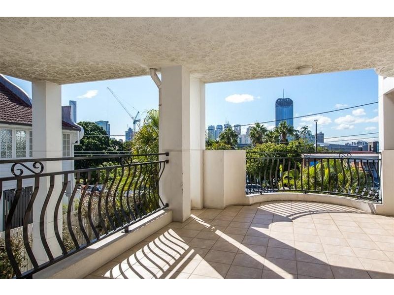 8/39 Edmondstone Street, South Brisbane QLD 4101