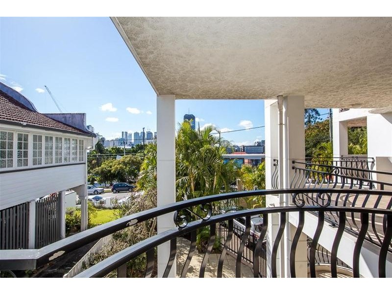 8/39 Edmondstone Street, South Brisbane QLD 4101