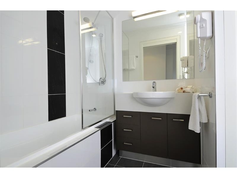 203/19 O’Keefe Street, Woolloongabba QLD 4102