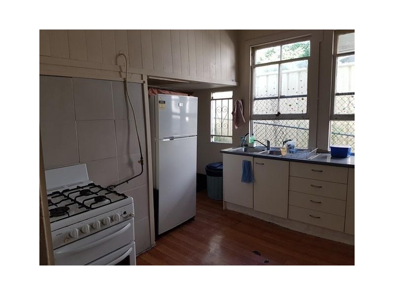 11 Bank Street, West End QLD 4101