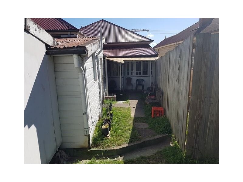 11 Bank Street, West End QLD 4101