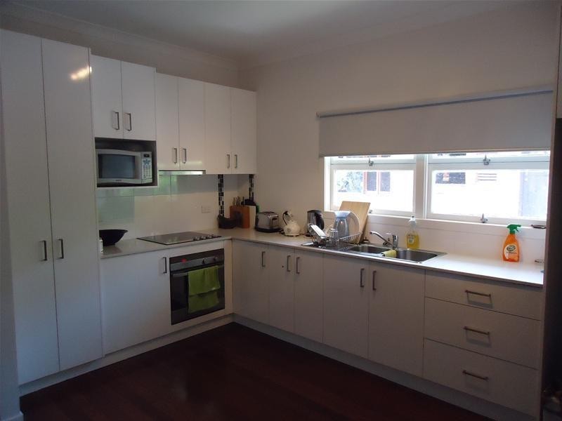 11 Allamanda Street, Fairfield QLD 4103