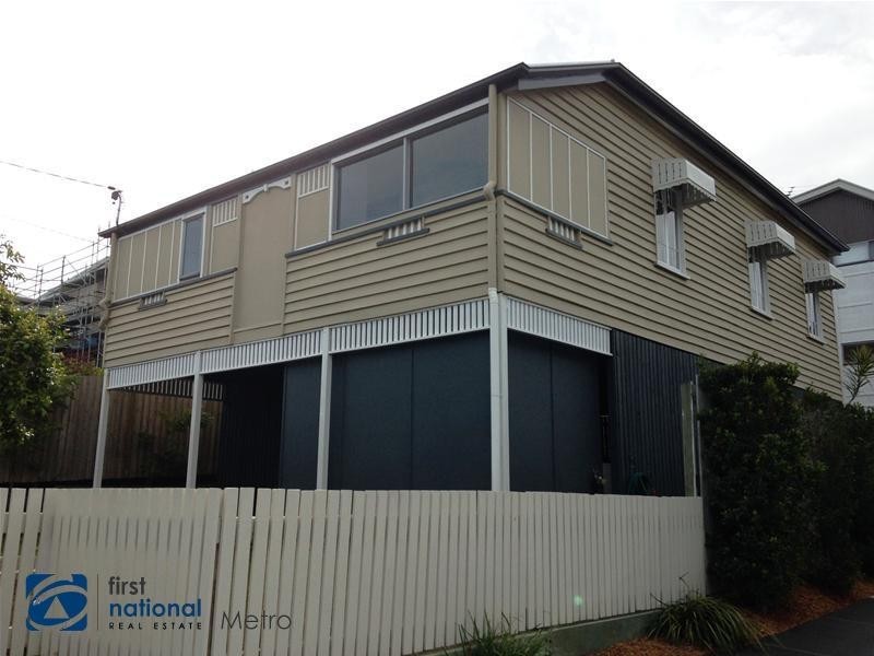 78 Plimsol  Street, Greenslopes QLD 4120