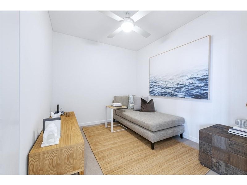 10204/310 MacArthur Avenue, Hamilton QLD 4007