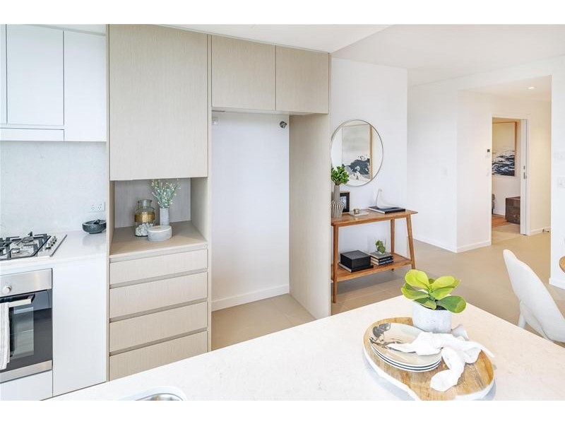 10204/310 MacArthur Avenue, Hamilton QLD 4007