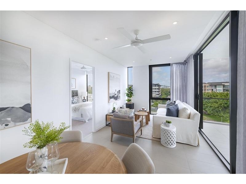 10204/310 MacArthur Avenue, Hamilton QLD 4007