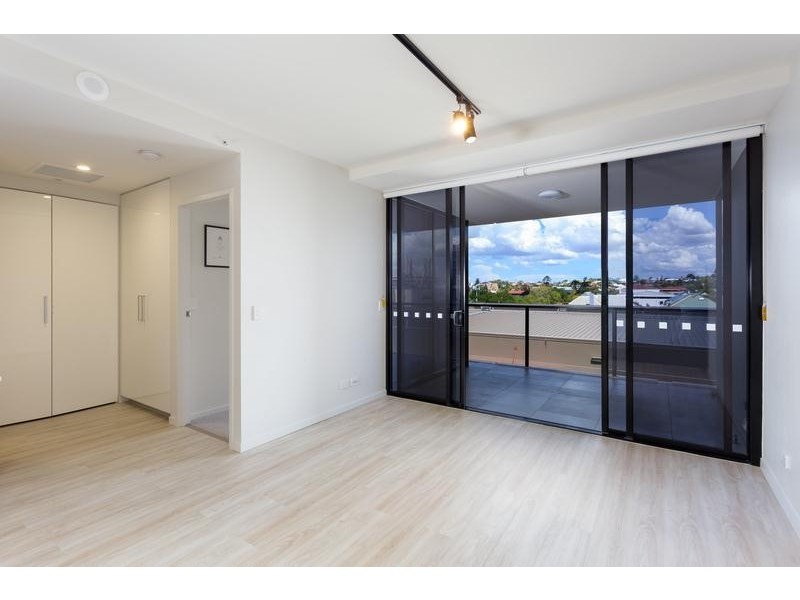 1056/9 Edmondstone  Street, South Brisbane QLD 4101