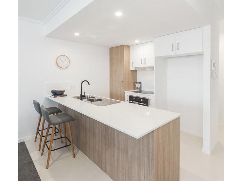 102/25 Walsh Street, Milton QLD 4064