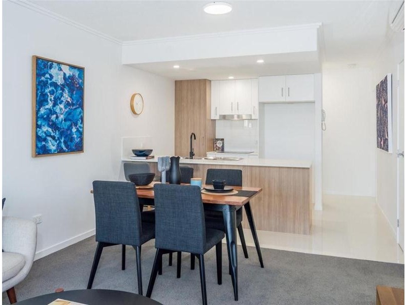 102/25 Walsh Street, Milton QLD 4064