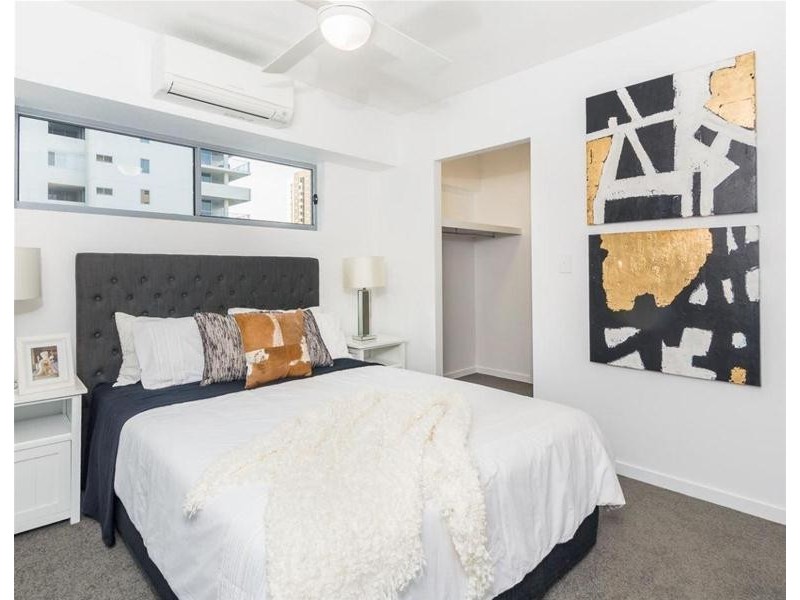 102/25 Walsh Street, Milton QLD 4064