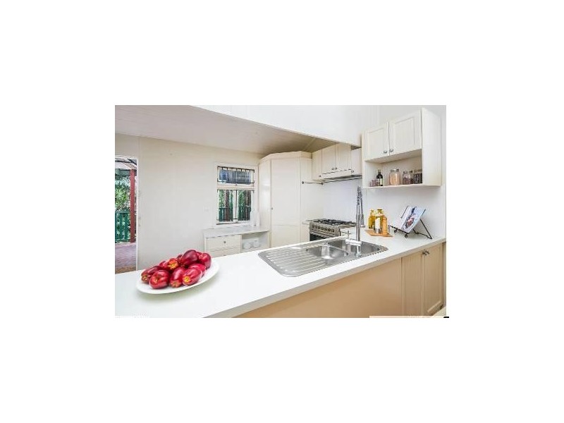 40 Leonard Street, Woolloongabba QLD 4102